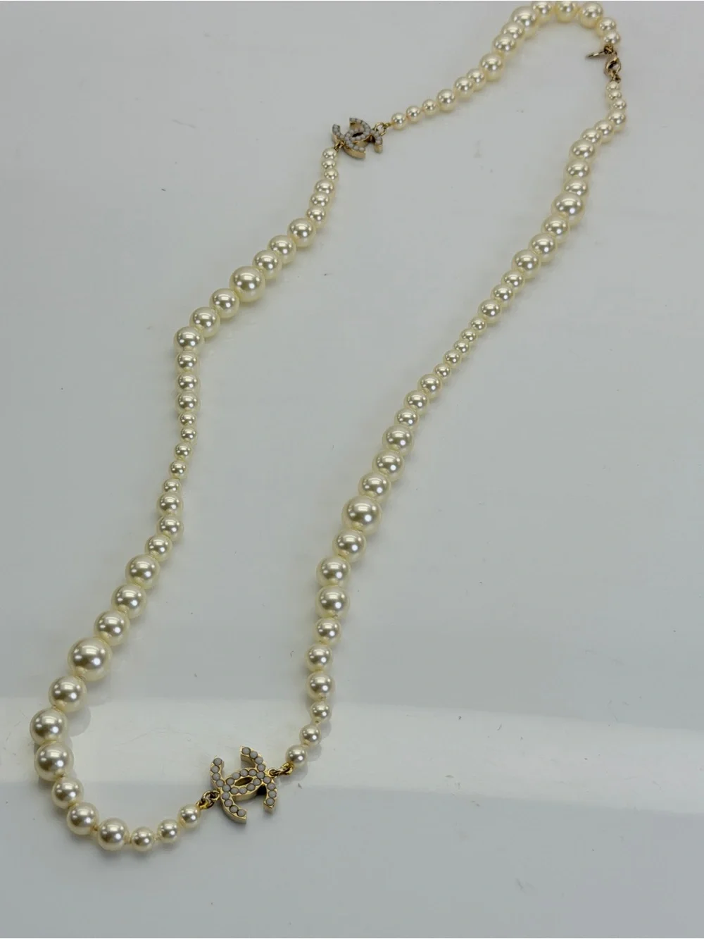 CHANEL CC Logo Timeless Classic Faux Pearl Necklace